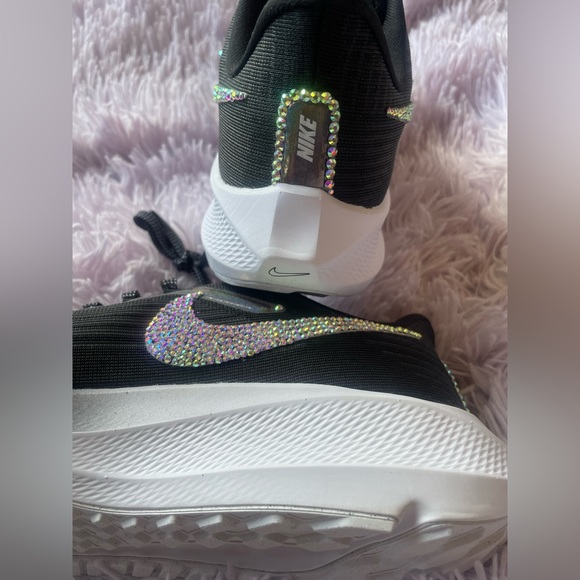 Custom Nikes - Picture 12 of 17